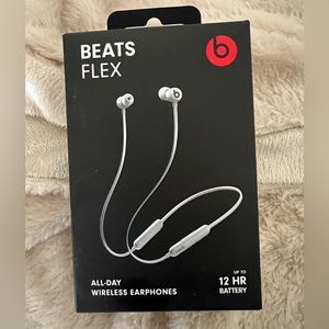 New in box beats flex all day wireless ear phones up to 12 hour battery